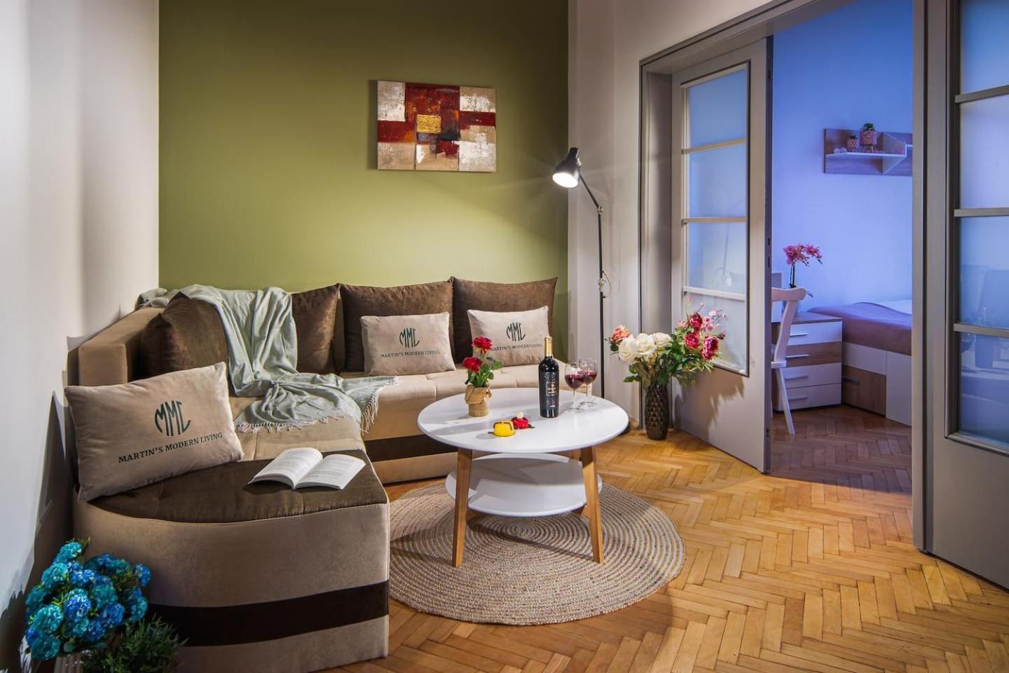Free Parking & Parliament Is 1 Step Away! Apartment โซเฟีย ภายนอก รูปภาพ
